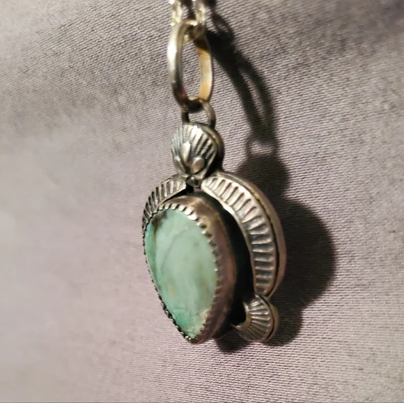 Sterling Silver Handmade Green Sea Turtle Variscite Necklace OOAK Etsy Artist - Picture 6 of 8